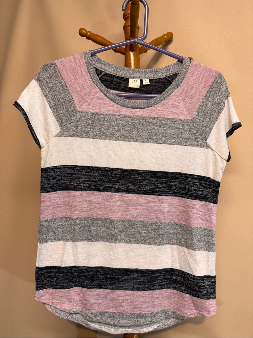 GAP Women’s Short Sleeve Striped Crew Neck Lightweight Sweater - Pink & Gray